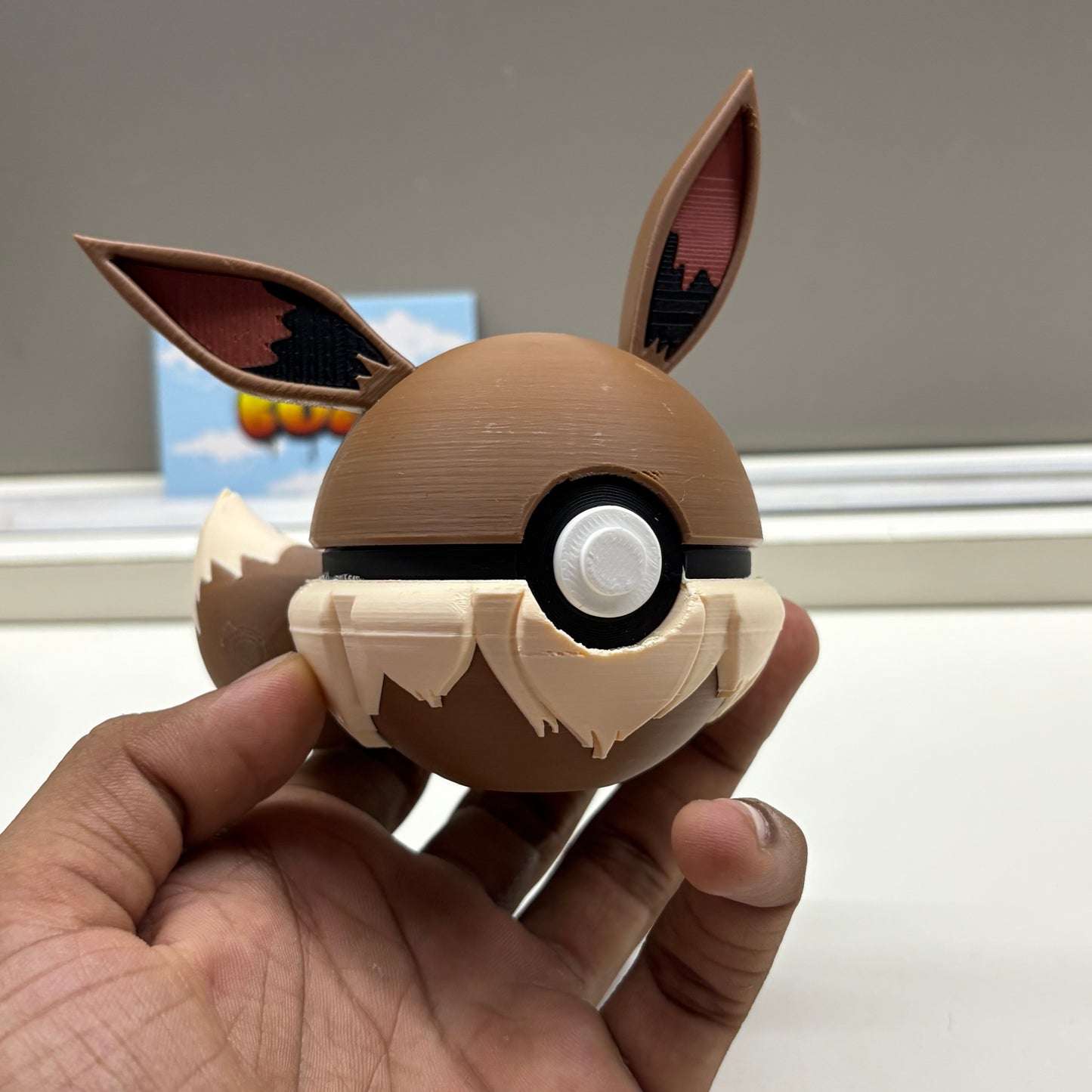 Evee Pokeball