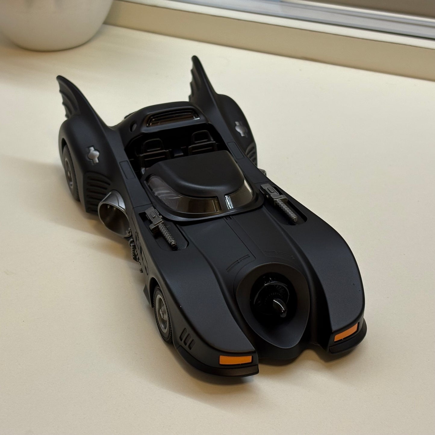 QY Toys Batman 1989 Batmobile DC 1/24