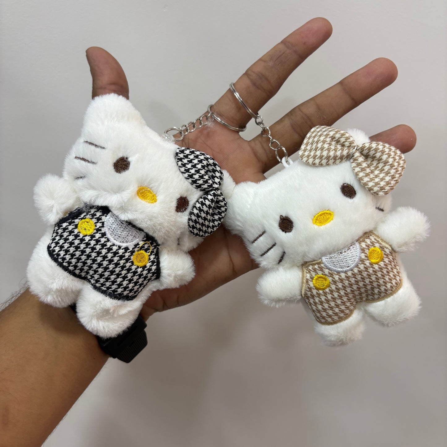 Hello Kitty Summer Edition | Mini-plushie Keychain