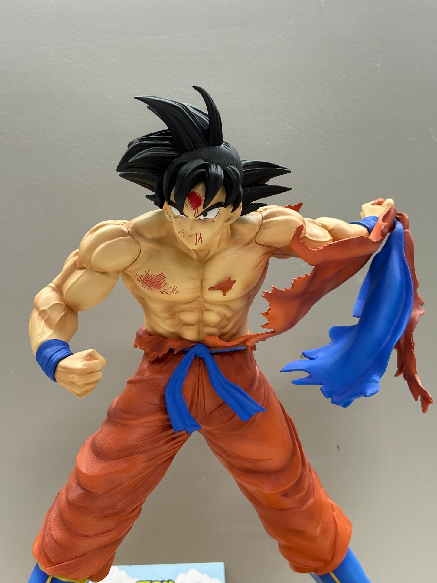 Dragon Ball Z Goku tearing clothes