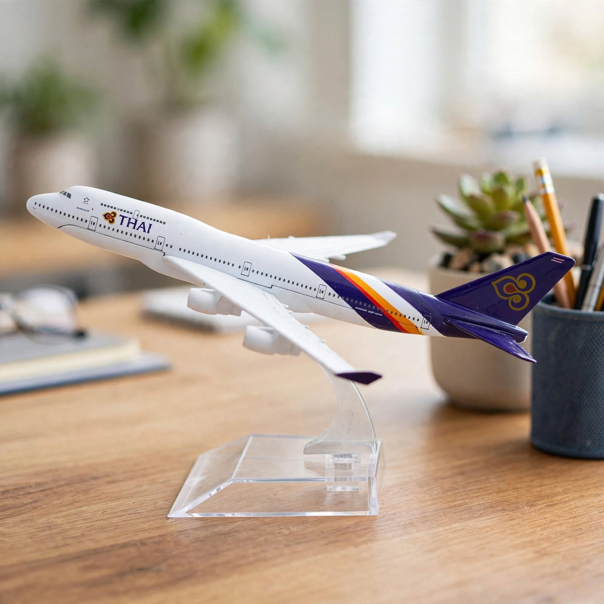 Aircraft Scale Model | Airlines Die-Cast Plane | Aeroplane
