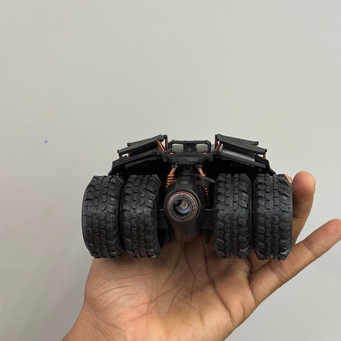 QY Toys 1:24 scale die-cast Batmobile Tumbler model