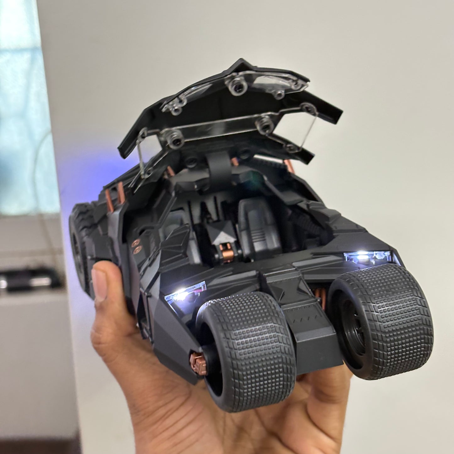 QY Toys 1:24 scale die-cast Batmobile Tumbler model