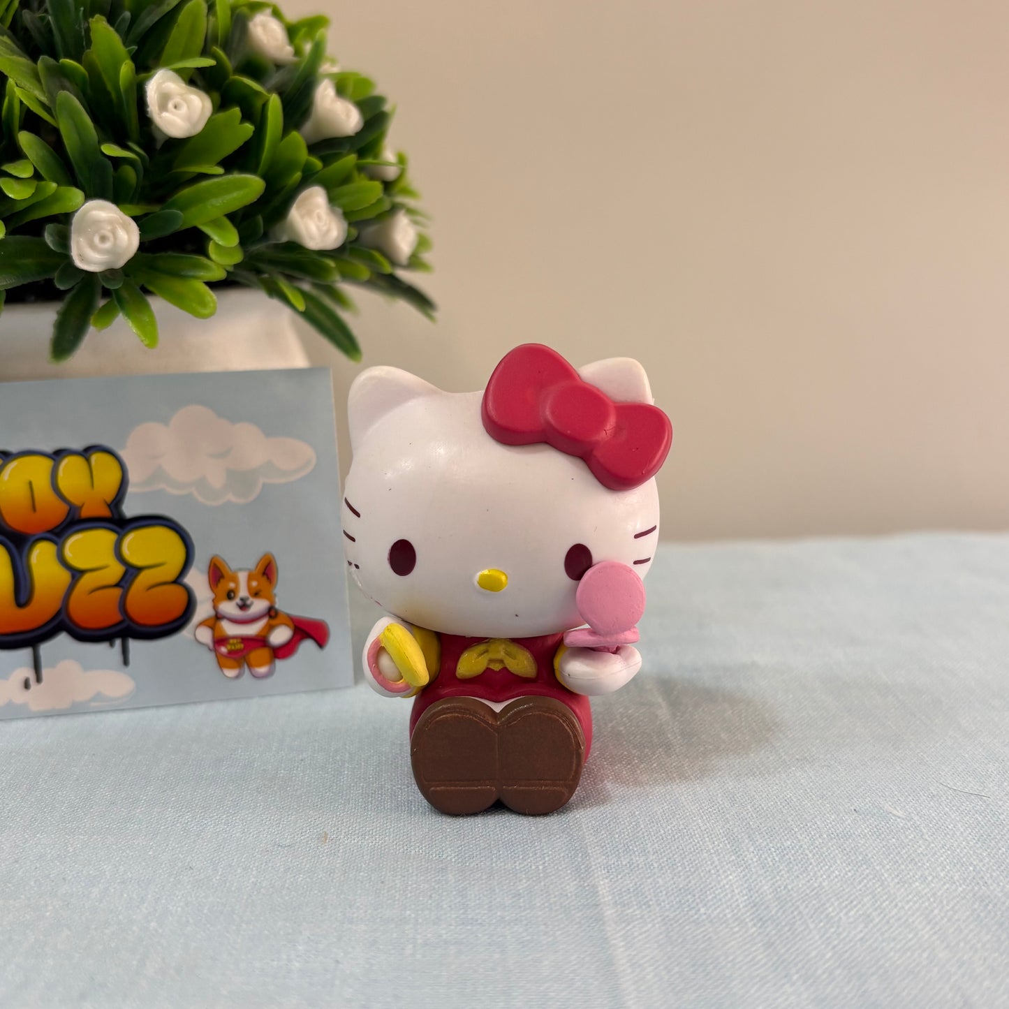 Hello Kitty Mini Figures