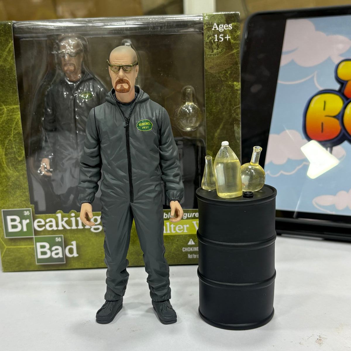 Walter White | Breaking Bad Collectible Figure with Accessories