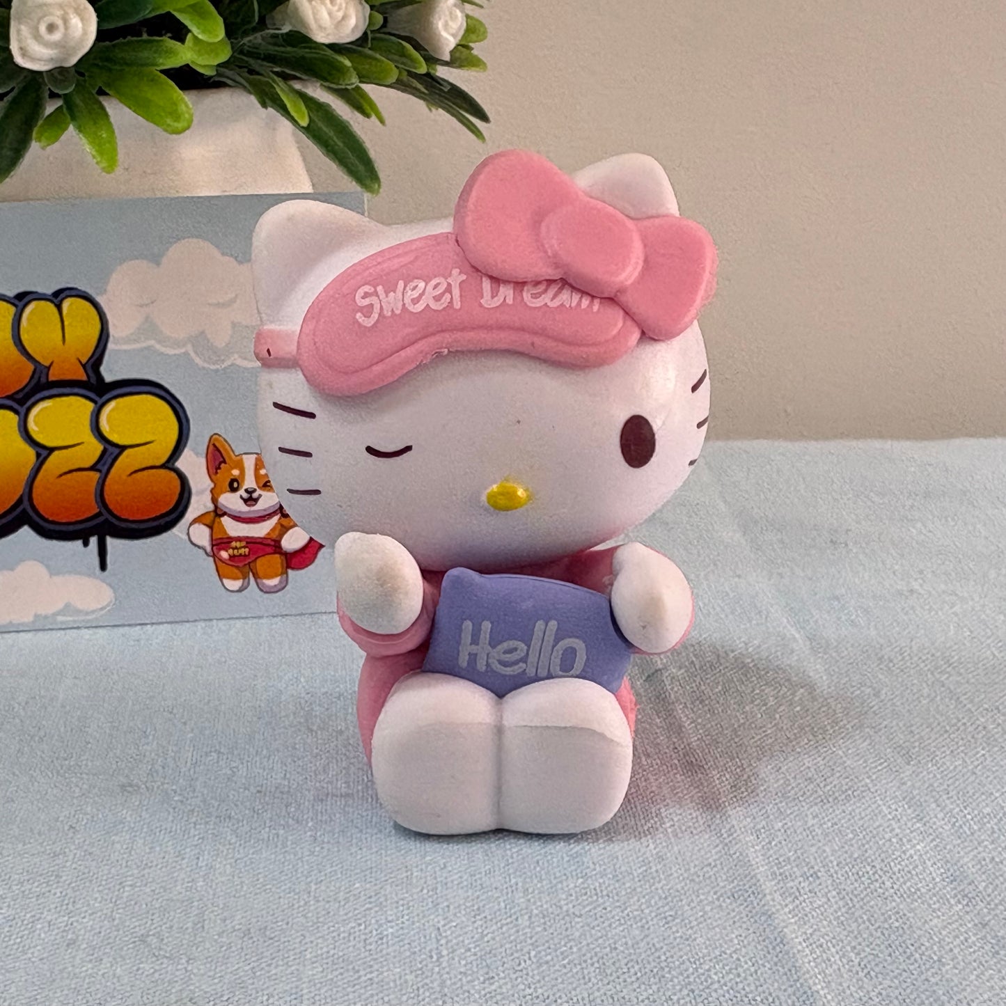 Hello Kitty Mini Figures