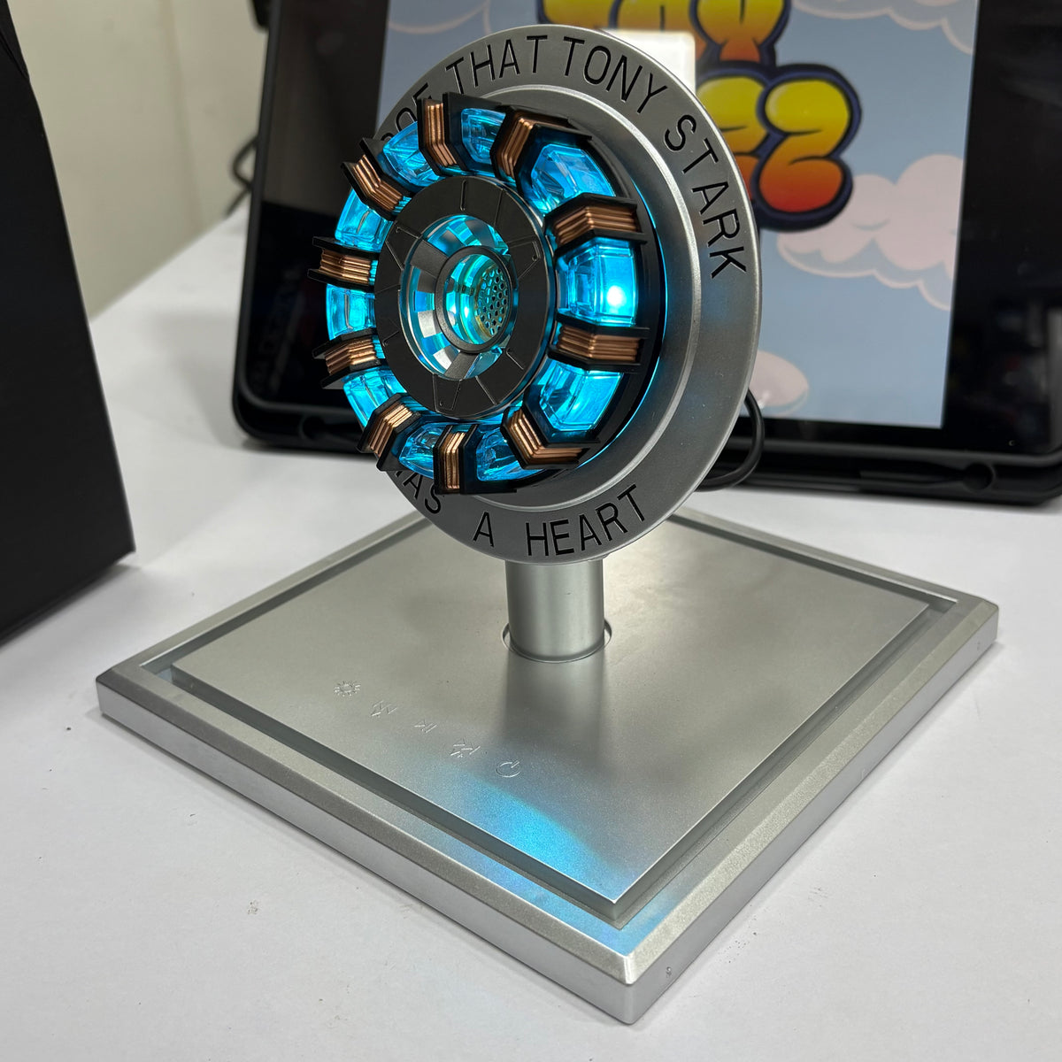Iron Man Arc Reactor – Proof That Tony Stark Has a Heart | Bluetooth Music Speaker with LED Lights