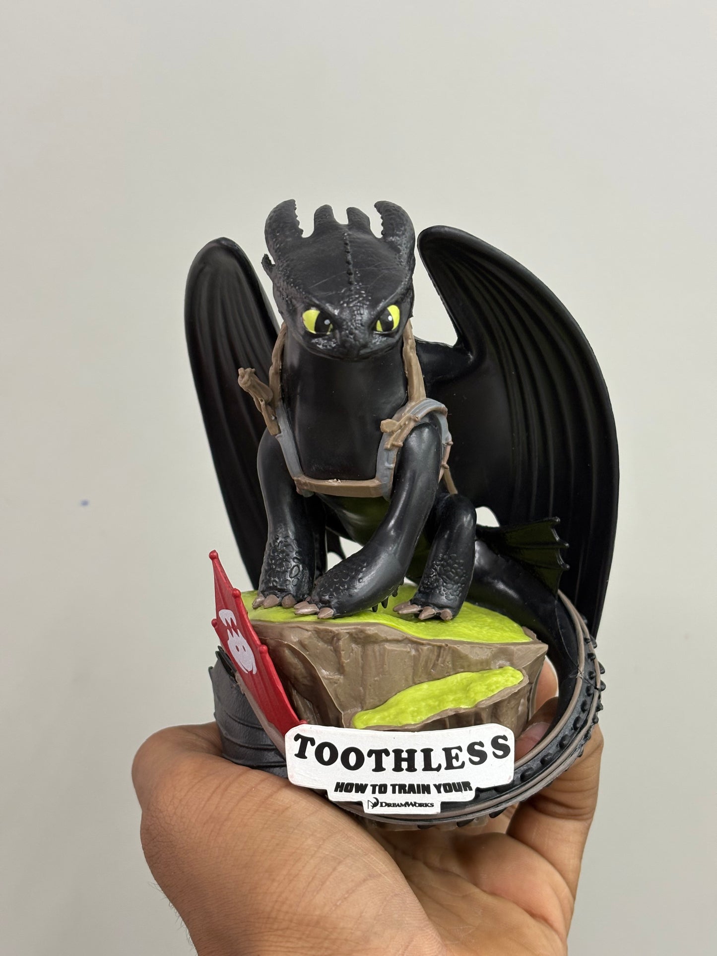 Toothless Statue from the movie How to Train Your Dragon 2.
