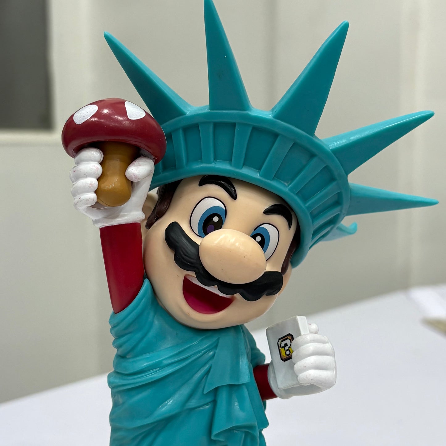 Mario x Statue Of Liberty | 19cm