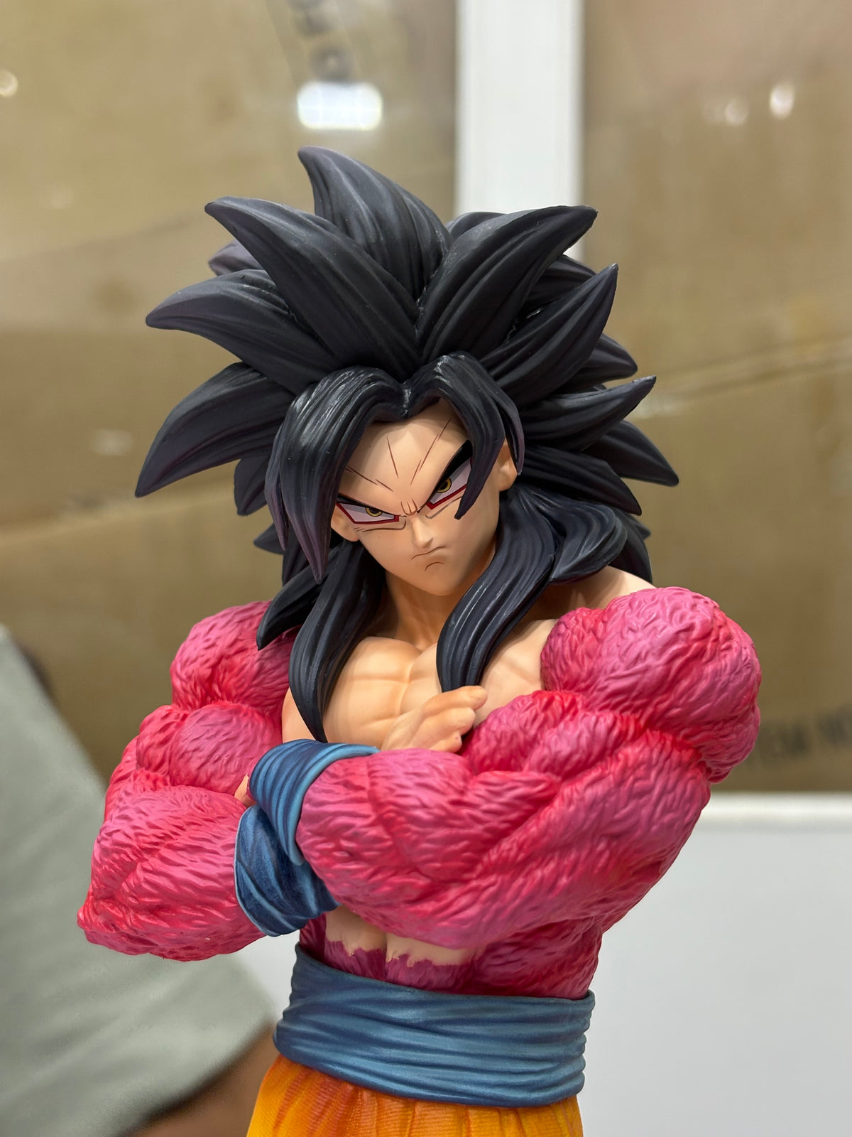 Goku SSJ4 Premium statue | 32cm | With extra head