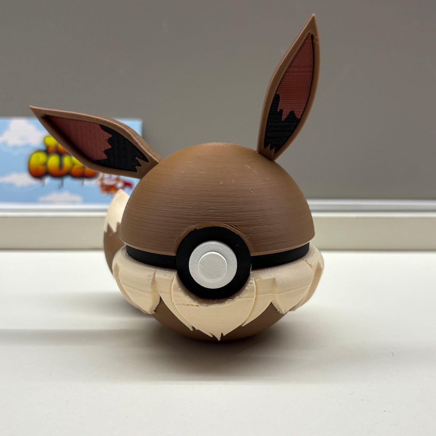Evee Pokeball