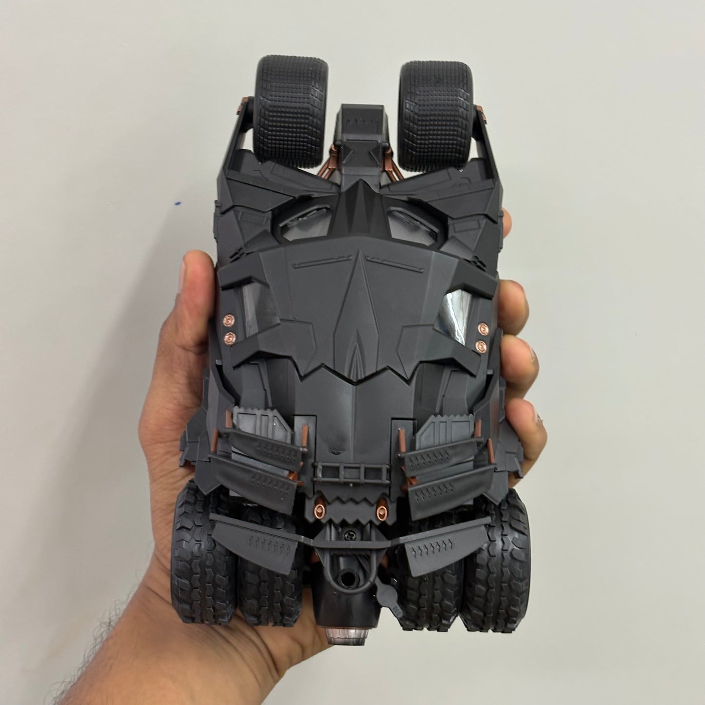 QY Toys 1:24 scale die-cast Batmobile Tumbler model