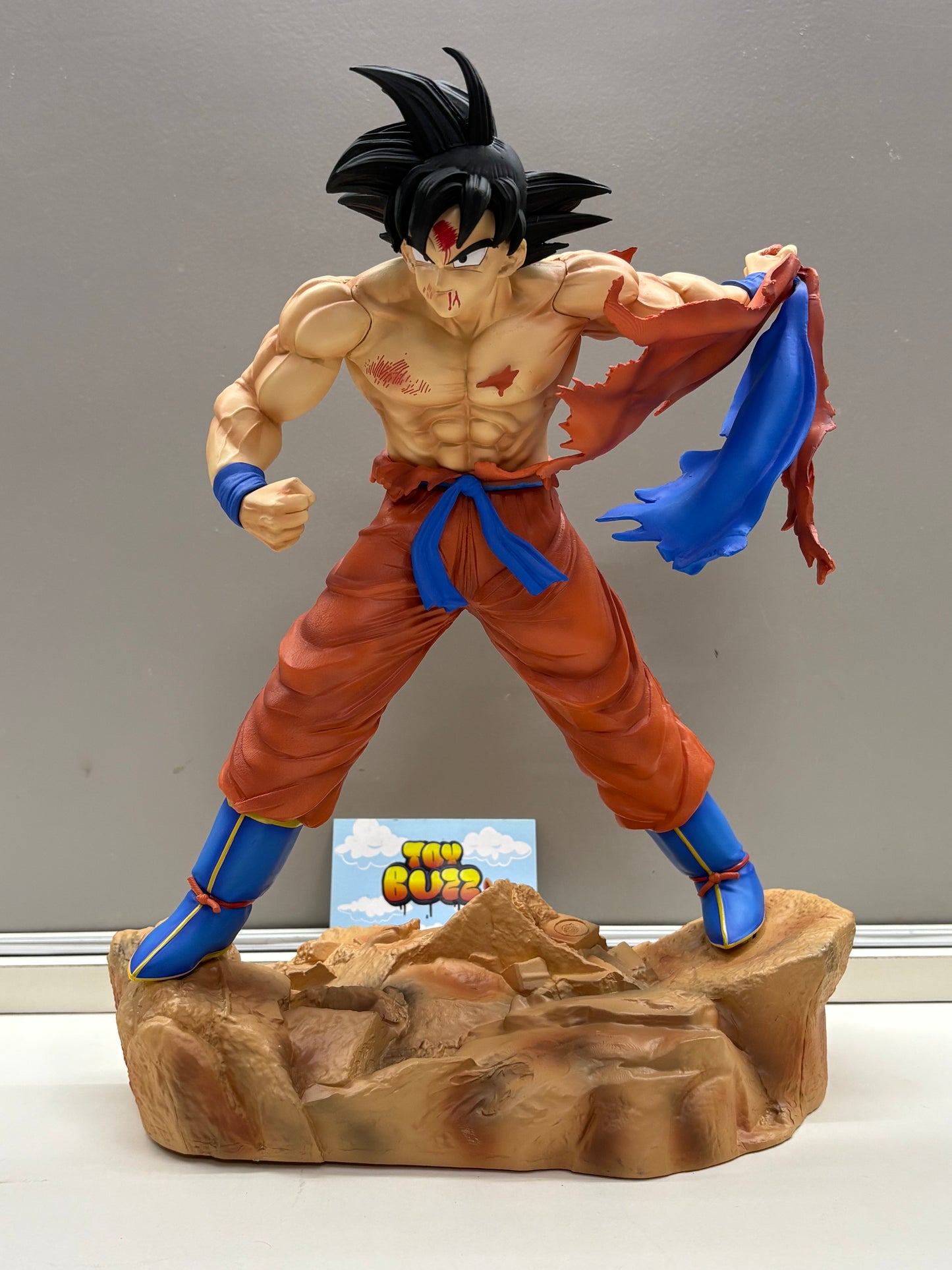 Dragon Ball Z Goku tearing clothes