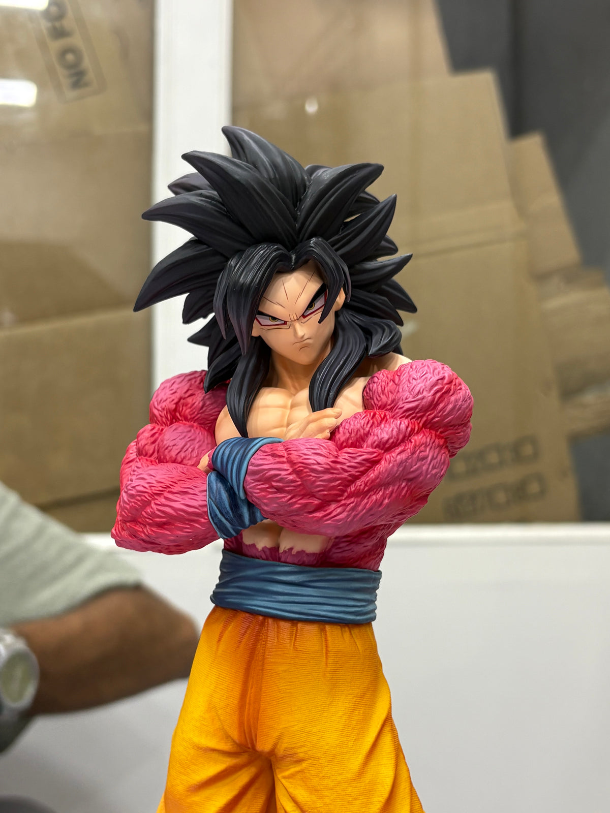 Goku SSJ4 Premium statue | 32cm | With extra head