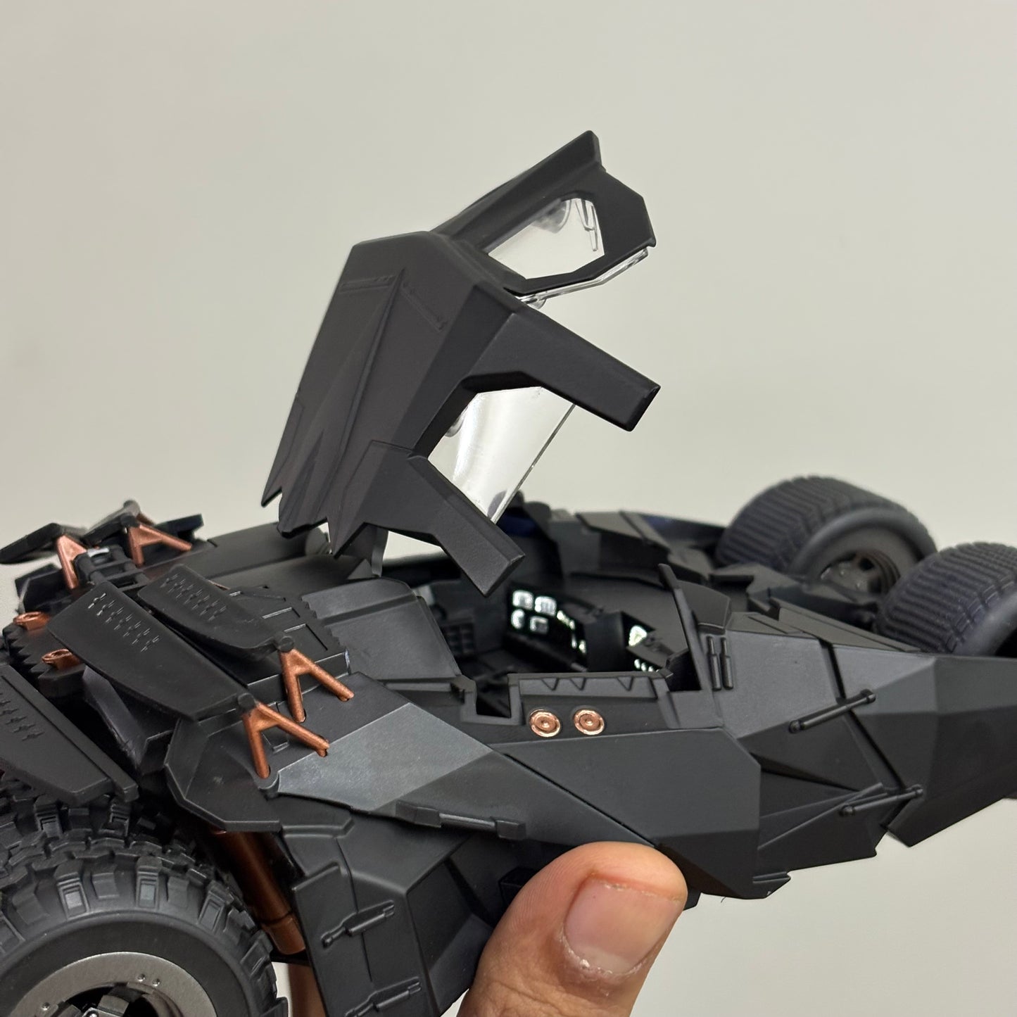 QY Toys 1:24 scale die-cast Batmobile Tumbler model