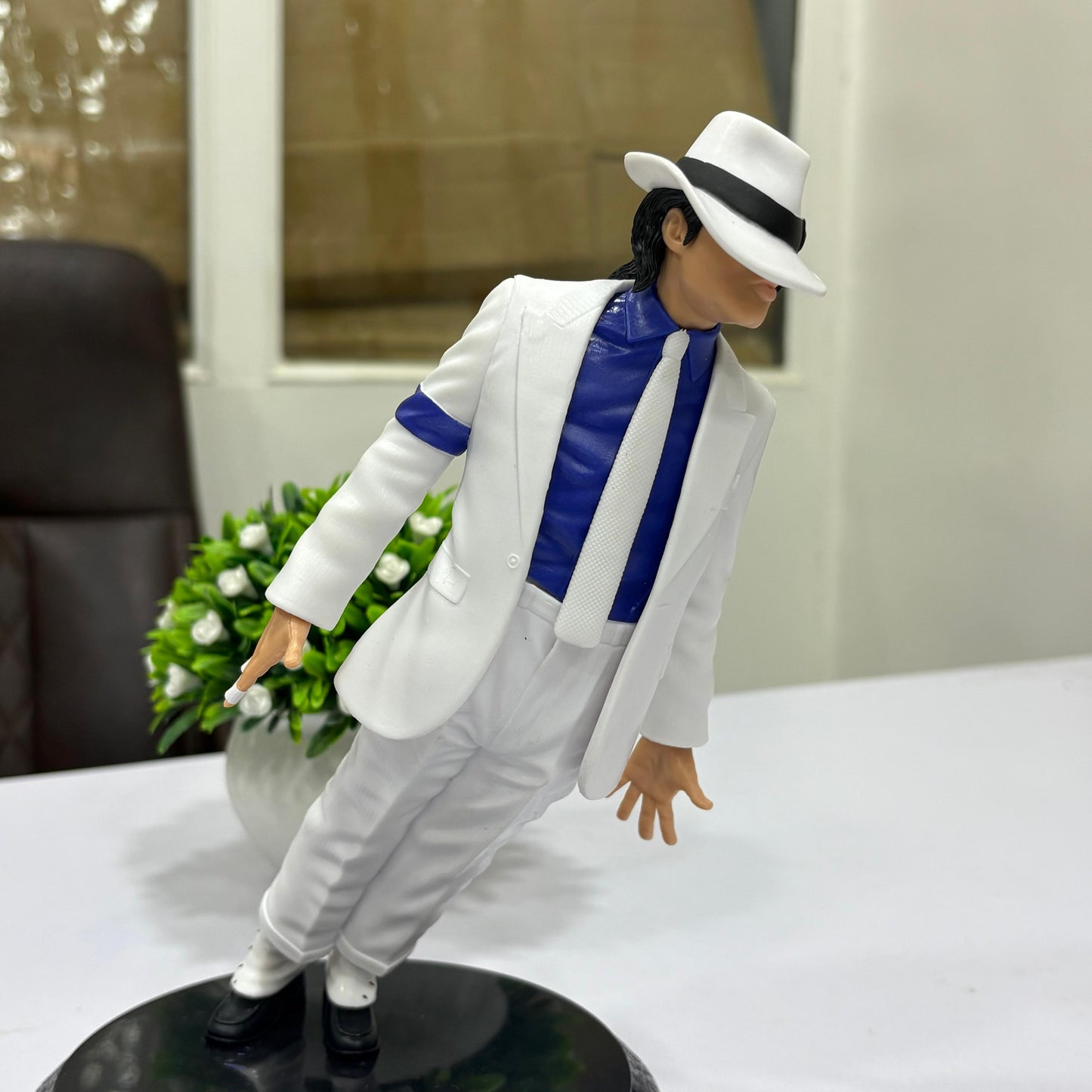 Michael Jackson statue
