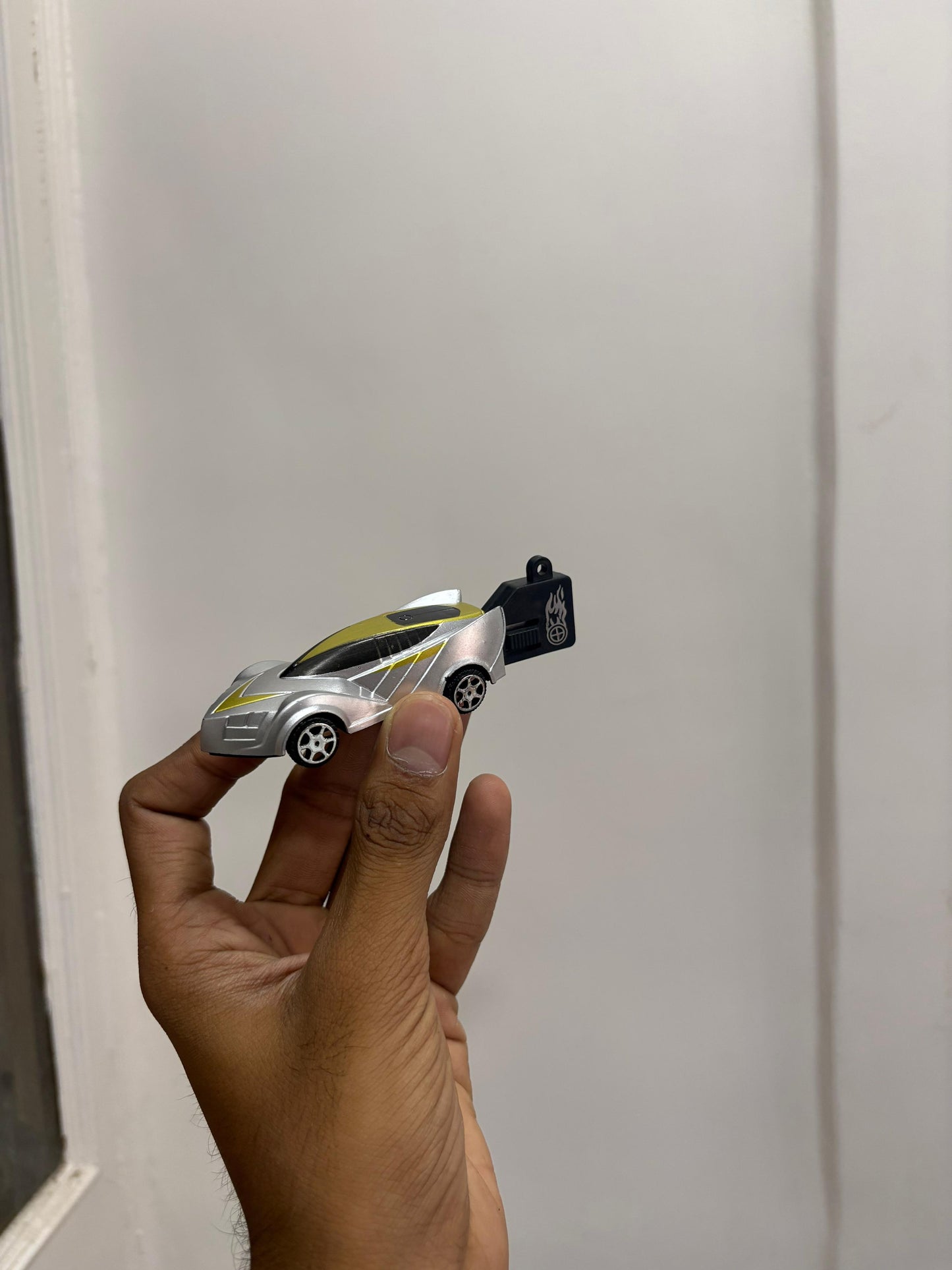 Key press car | Random colour