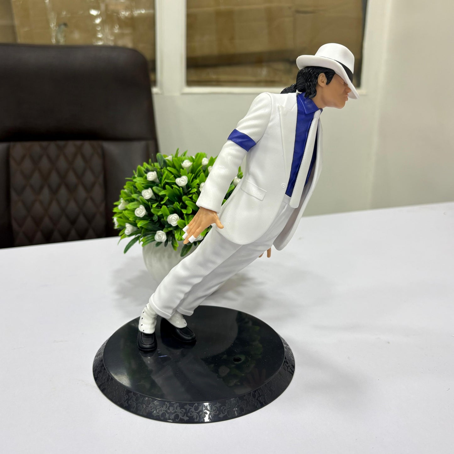 Michael Jackson statue