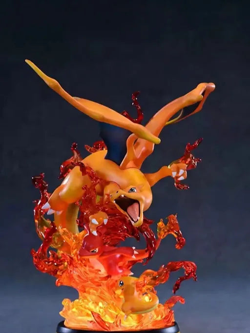 Pokemon Charizard evolution statue | 28cm | With lights