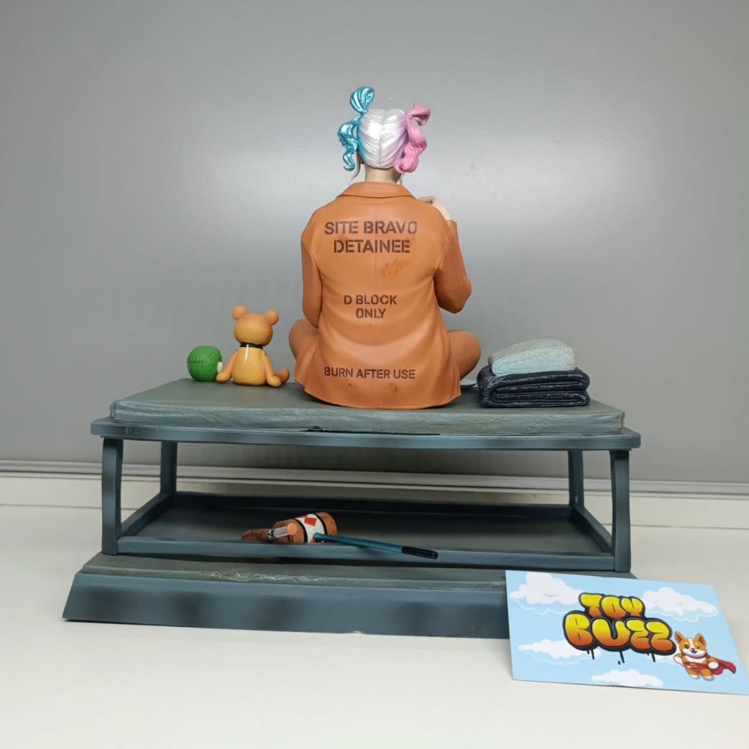 Prison Harley Quinn statue