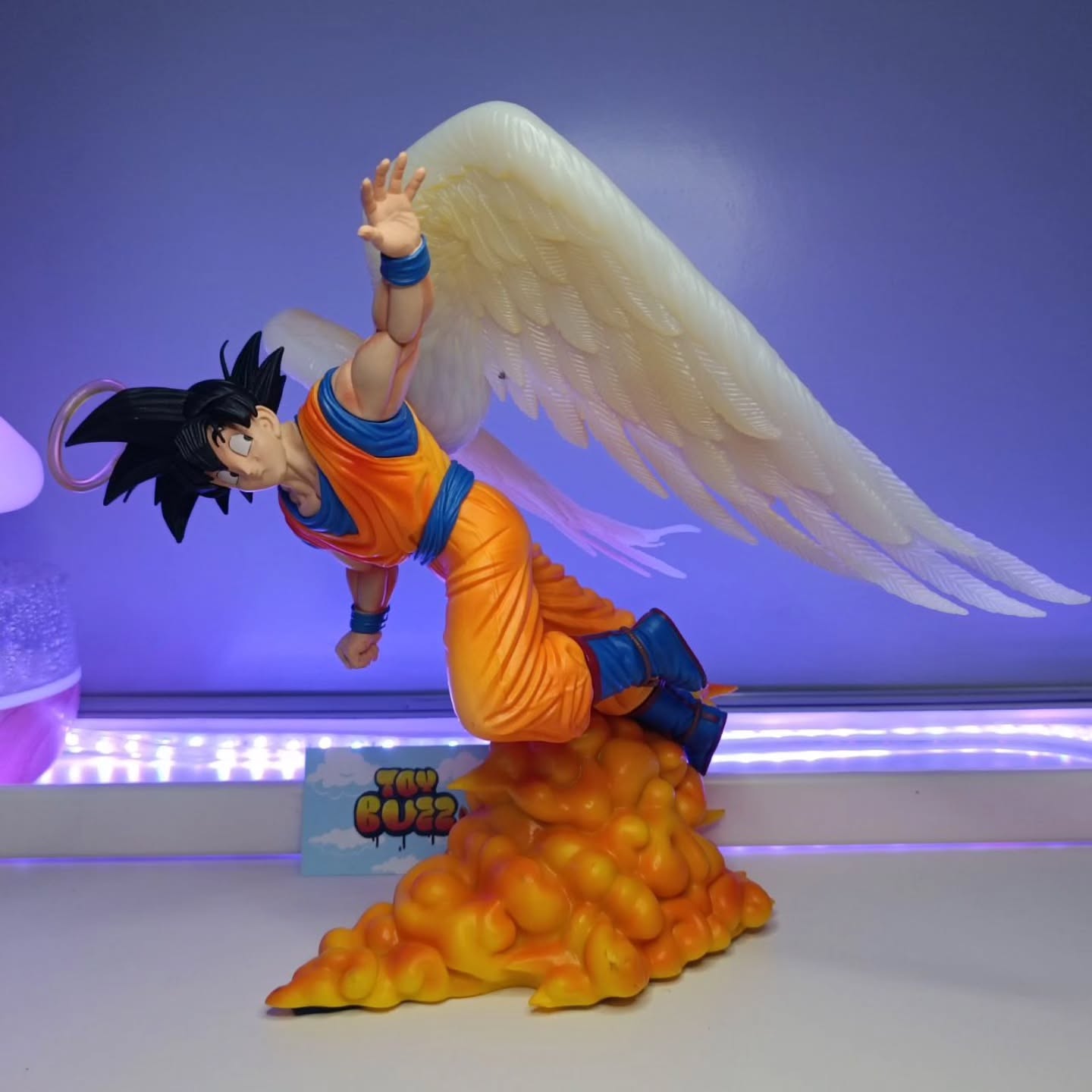 Wings Goku Figure