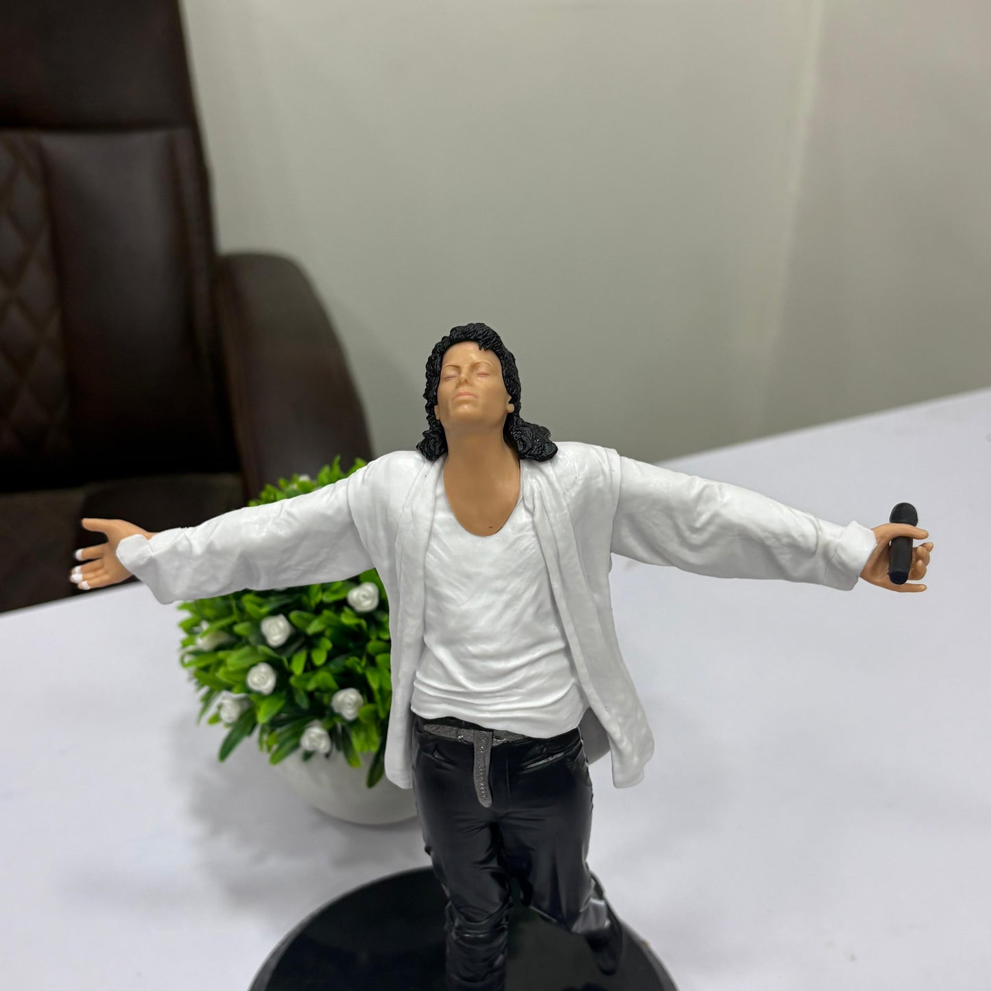 Michael Jackson statue