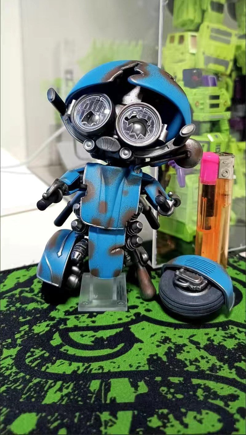 Herocross Hybrid Metal Figuration (HMF #063) Autobot Sqweeks collectible figure.