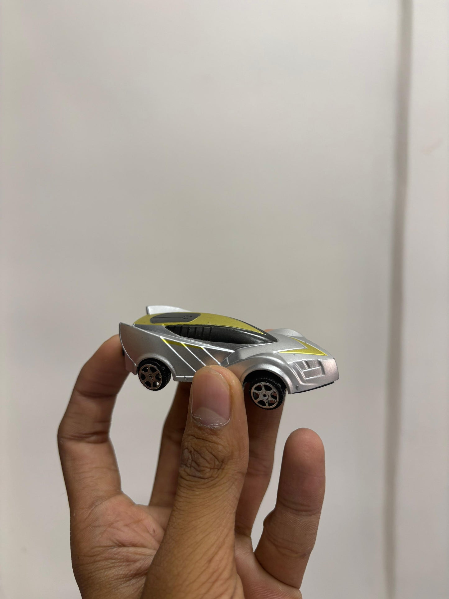Key press car | Random colour