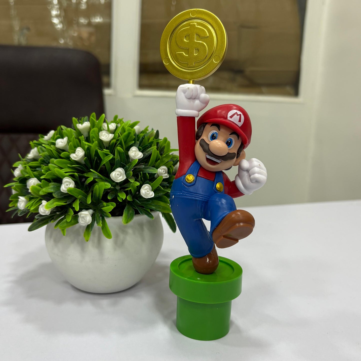 Mario with coin statue | Game Figure