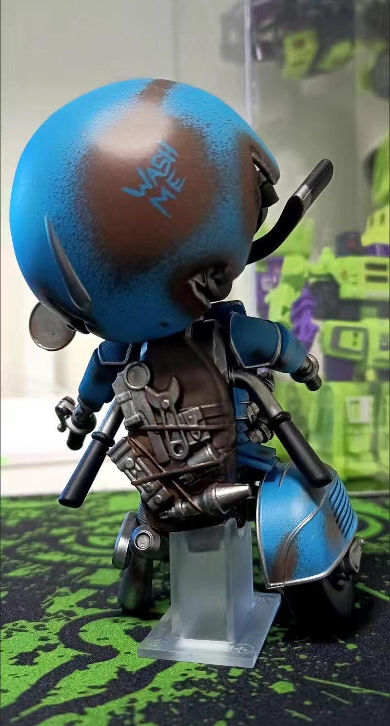 Herocross Hybrid Metal Figuration (HMF #063) Autobot Sqweeks collectible figure.