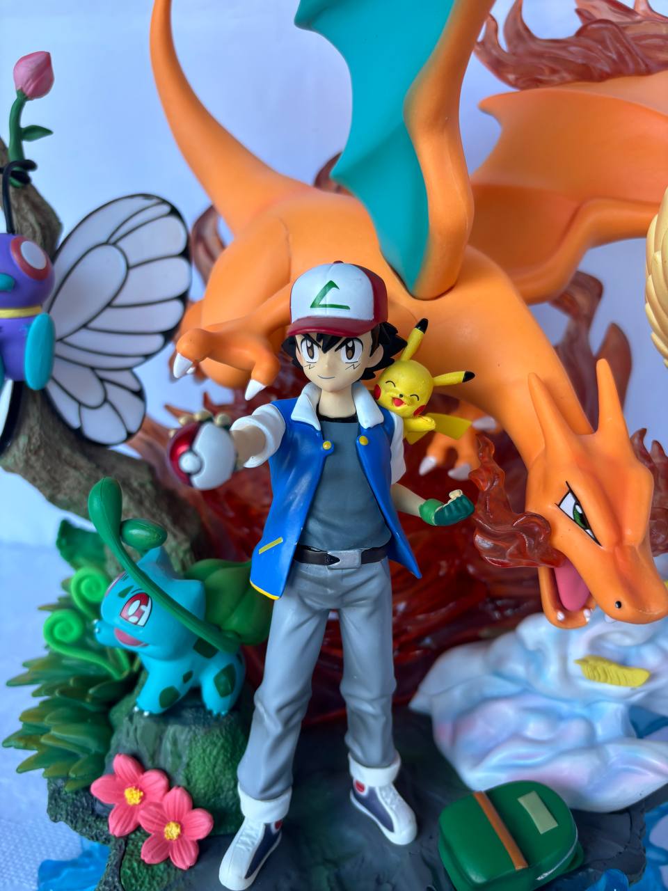 Ash with all Pokemon Figure | Charizard, pikachu , square| 41cm | Premium figure