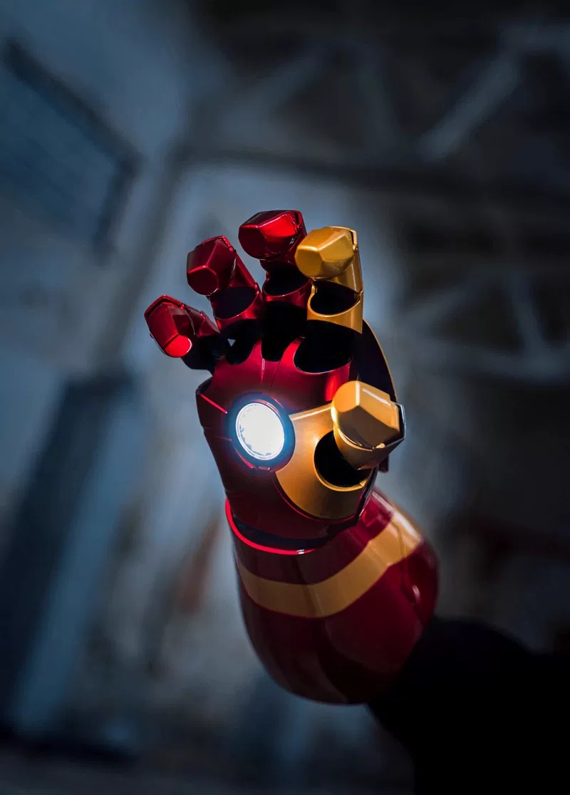 Iron Man MK42 1/1 Gauntlet Arm Wearable Cosplay Armor Voice/Remote Control