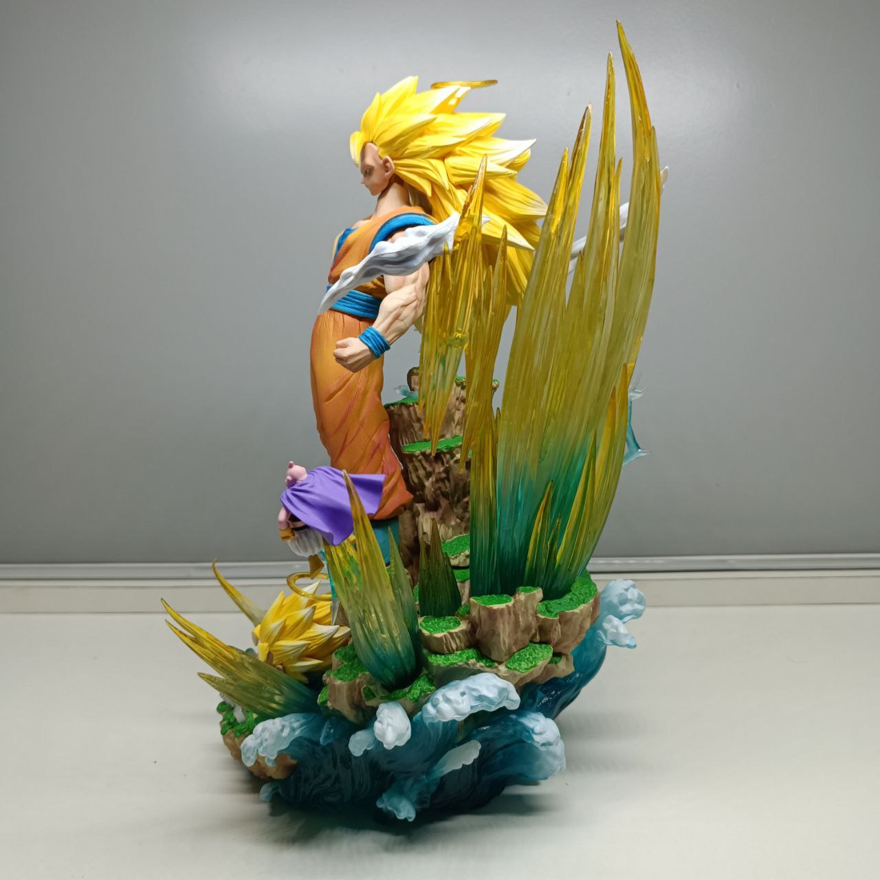 SSJ3 Goku Figure