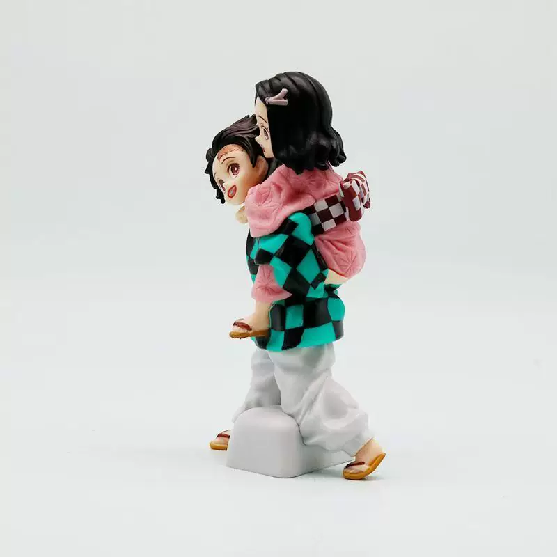 Tanjiro pickup Nezuko | Demon Slayer