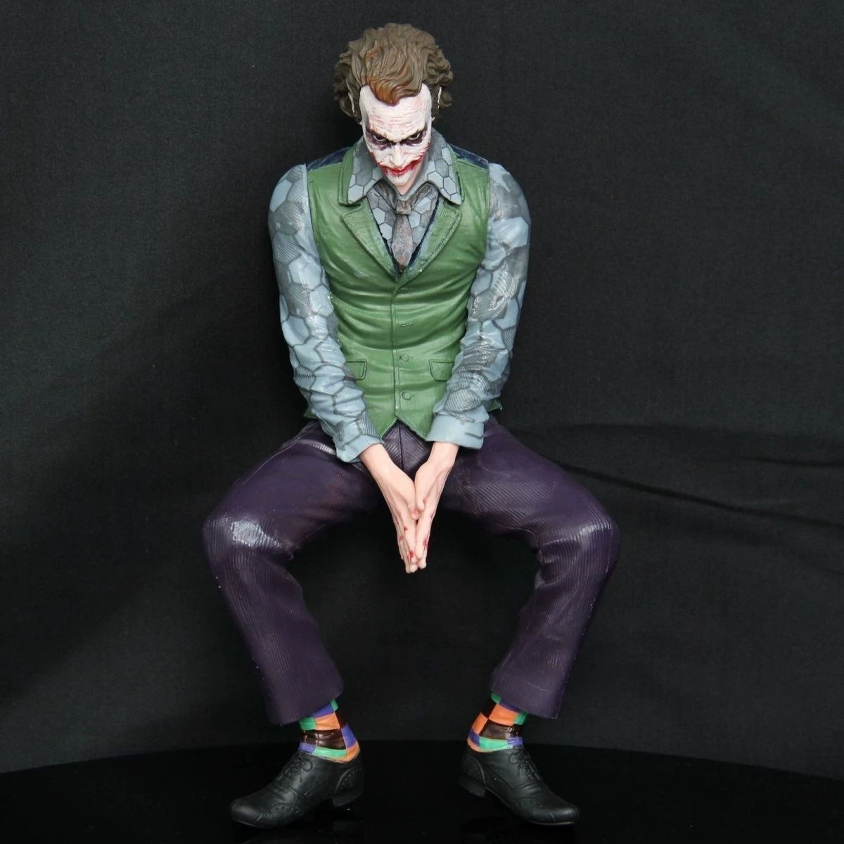 Joker sitting figure | Marvel