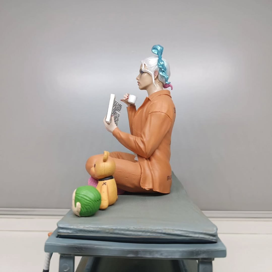 Prison Harley Quinn statue
