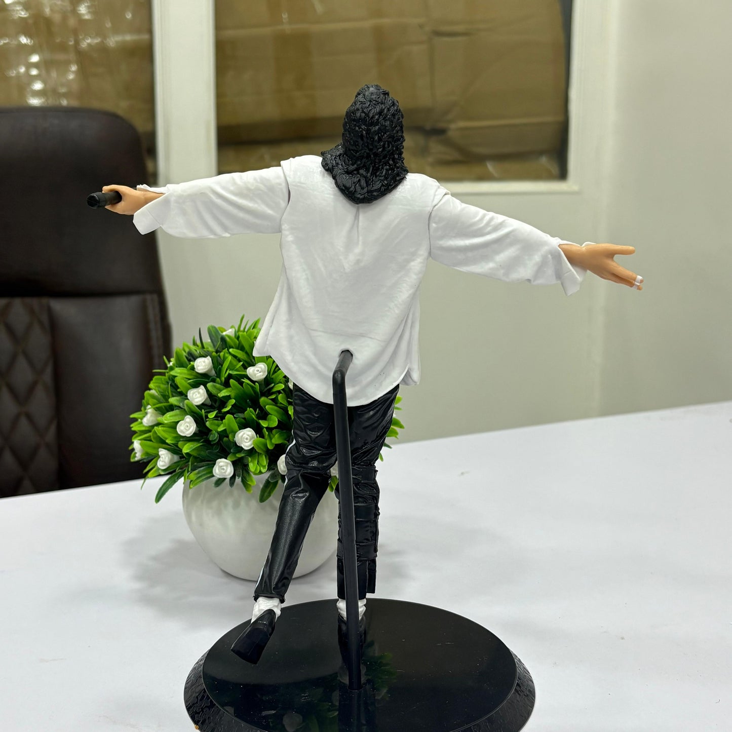 Michael Jackson statue
