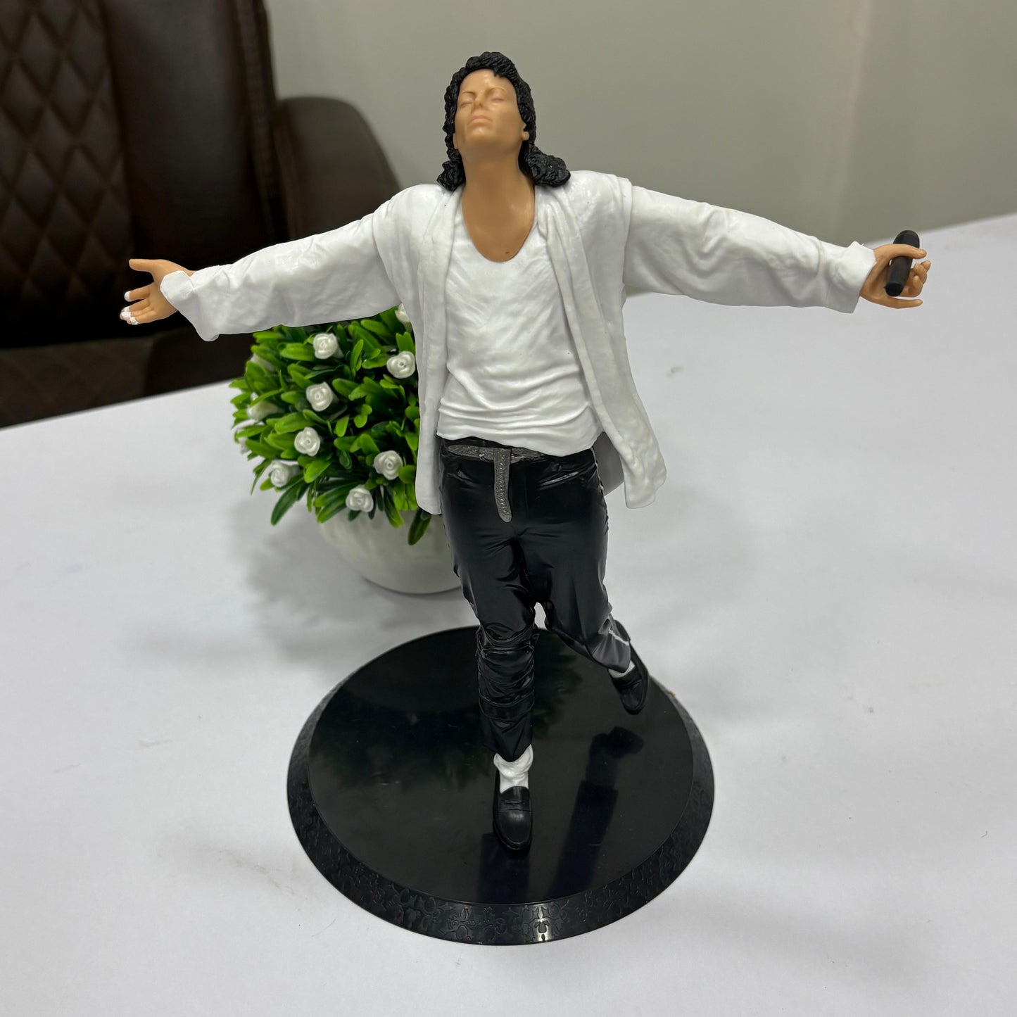 Michael Jackson statue