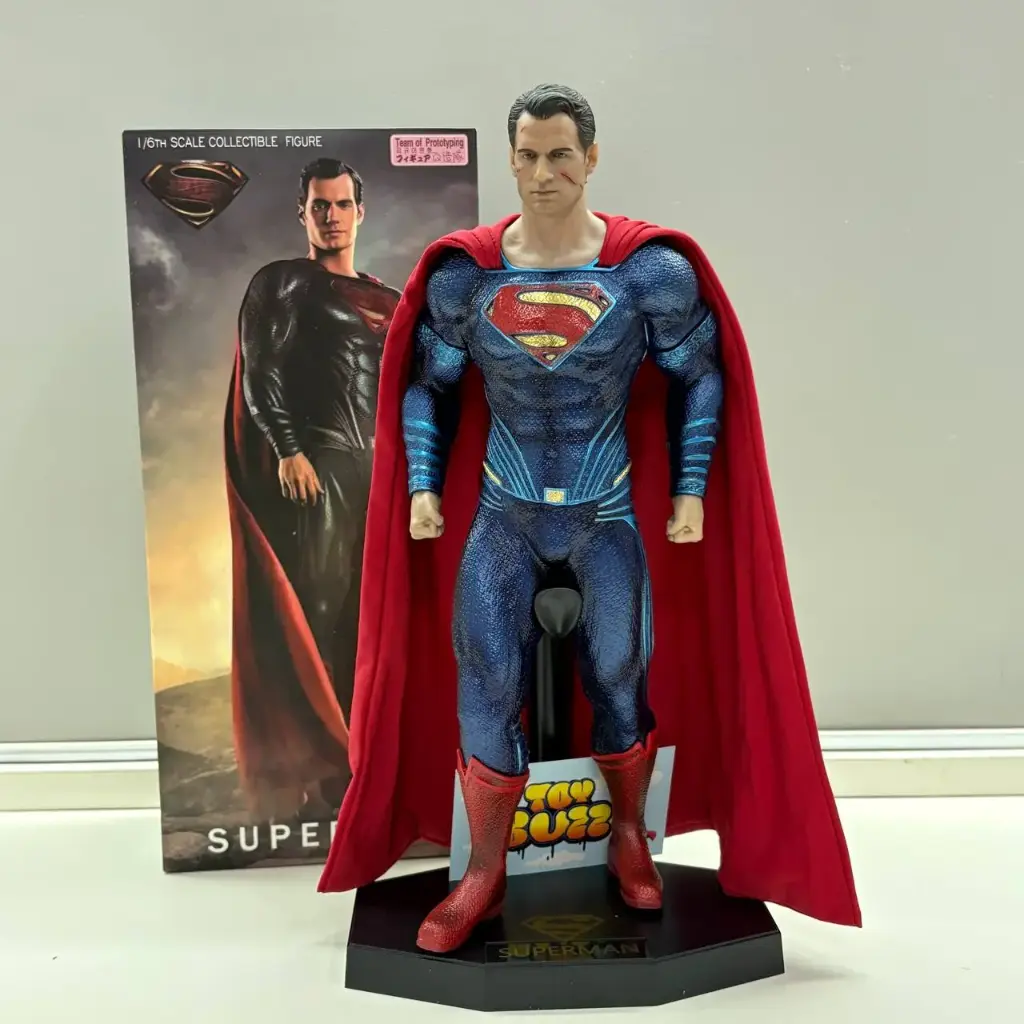 SUPERMAN FIGURE