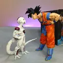 GOKU VS FRIEZA FIGURE