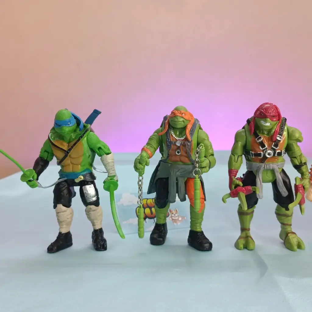 TMNT FIGURE SET 