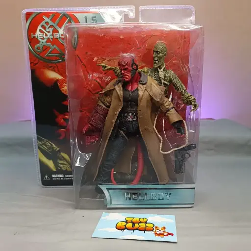 HELLBOY ACTION FIGURE